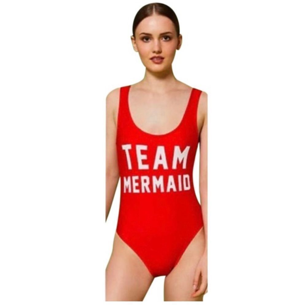 Kendall & Kylie Swim